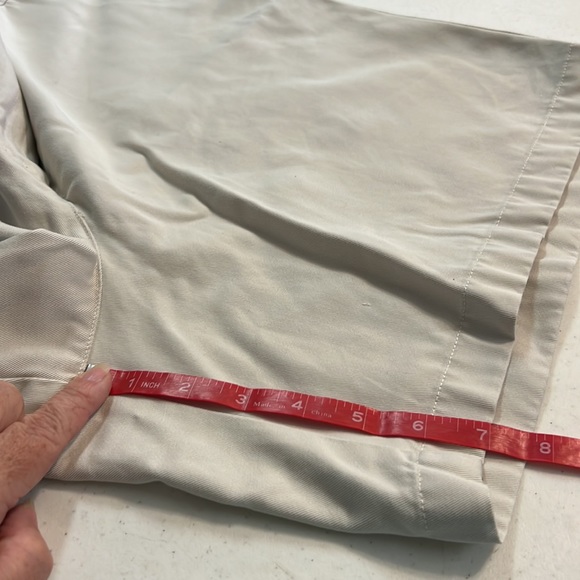 HP! L.L. Bean Womens Khaki Shorts - Picture 5 of 6